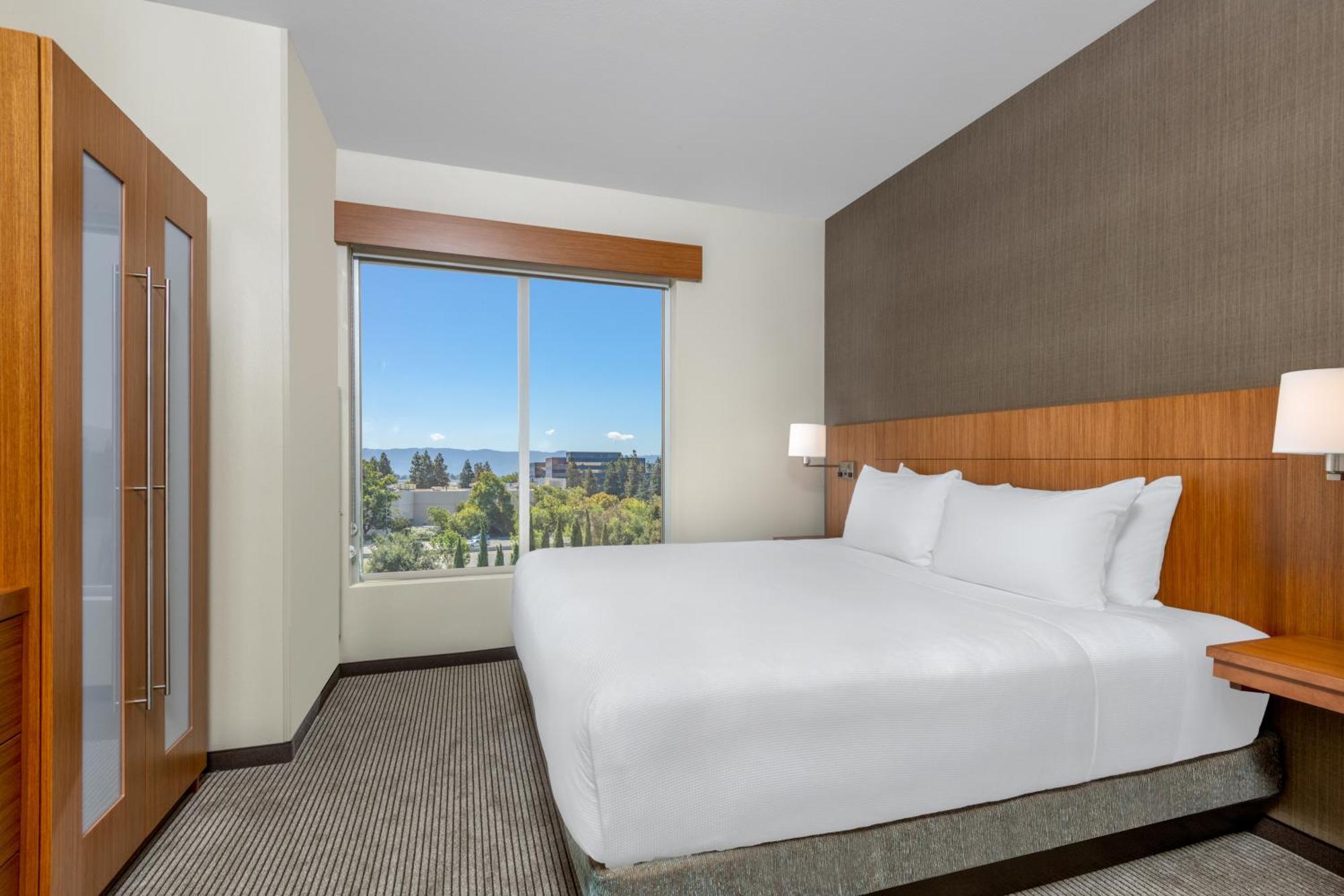 Hyatt Place San Jose Airport Екстер'єр фото