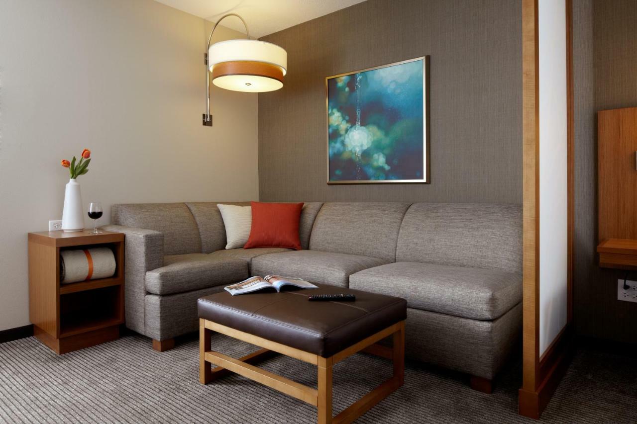 Hyatt Place San Jose Airport Екстер'єр фото